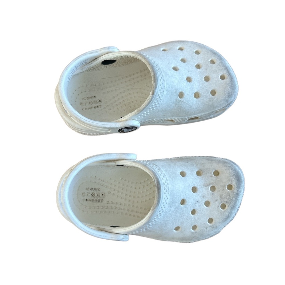 Crocs ๐ - Picture 3 of 3